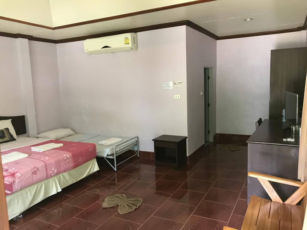 Cashew Nut Bungalows Hotel Ao Nang Eksteriør billede