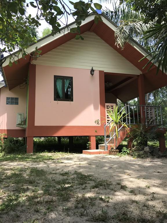 Cashew Nut Bungalows Hotel Ao Nang Eksteriør billede