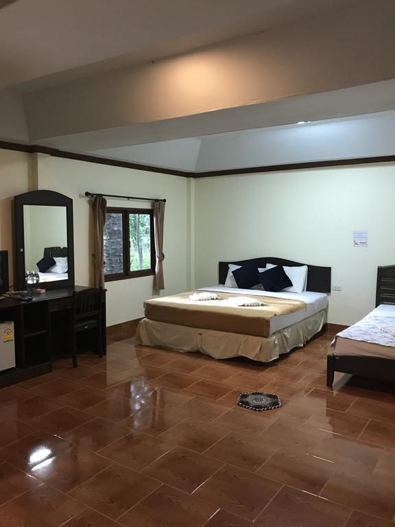 Cashew Nut Bungalows Hotel Ao Nang Eksteriør billede